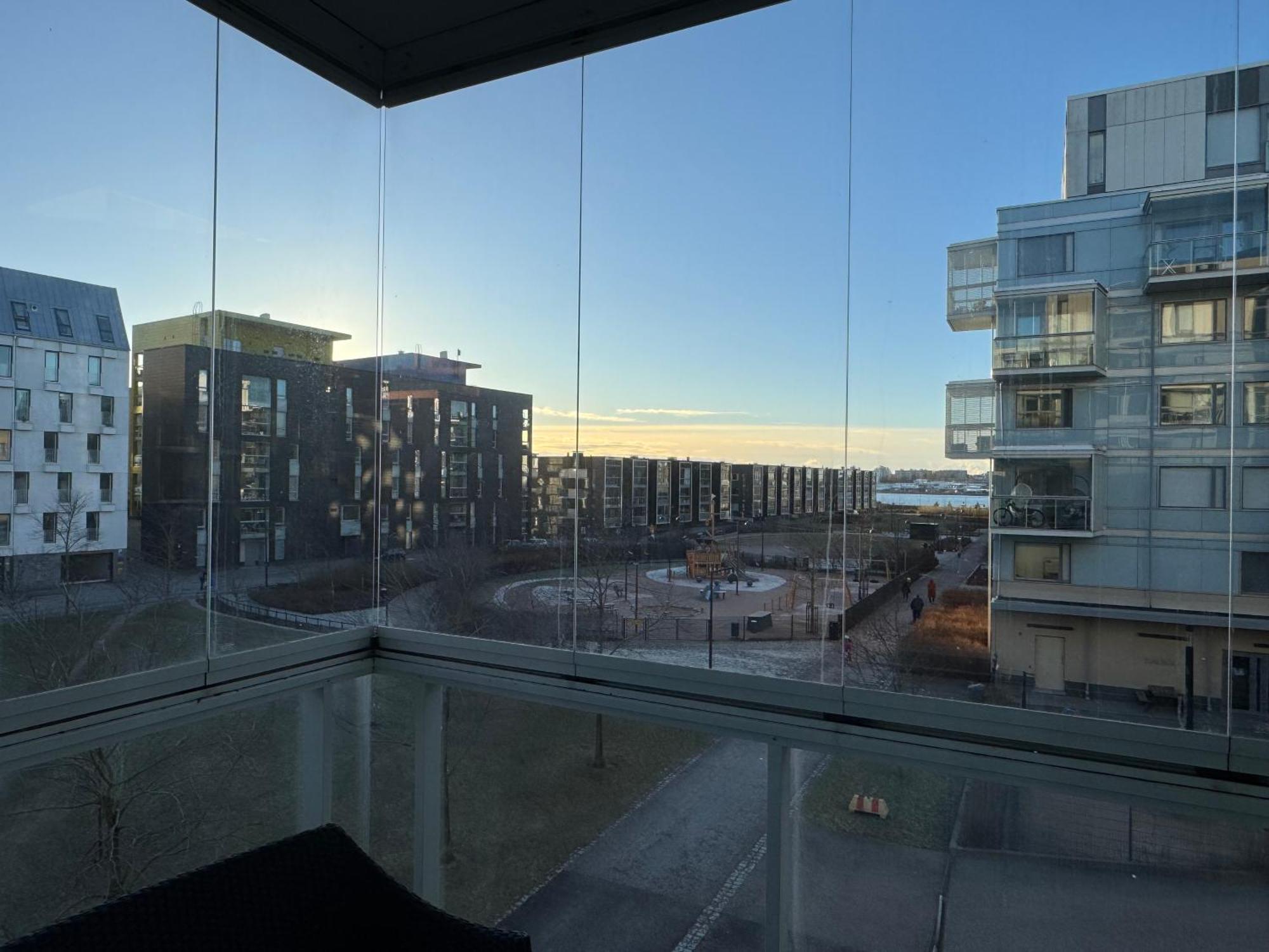 Gella Canalside Apartments With Sauna And Balcony In Address Saukonpaadenranta 4 Гельсінкі Екстер'єр фото
